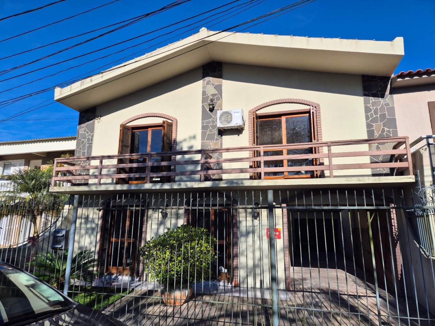 Casa, 4 quartos, 288 m² - Foto 1