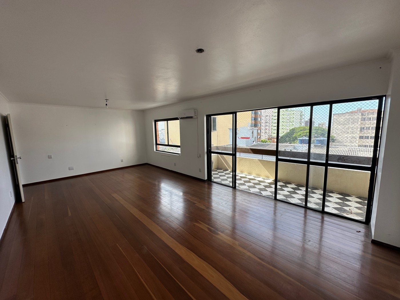 Apartamento, 3 quartos, 146 m² - Foto 3