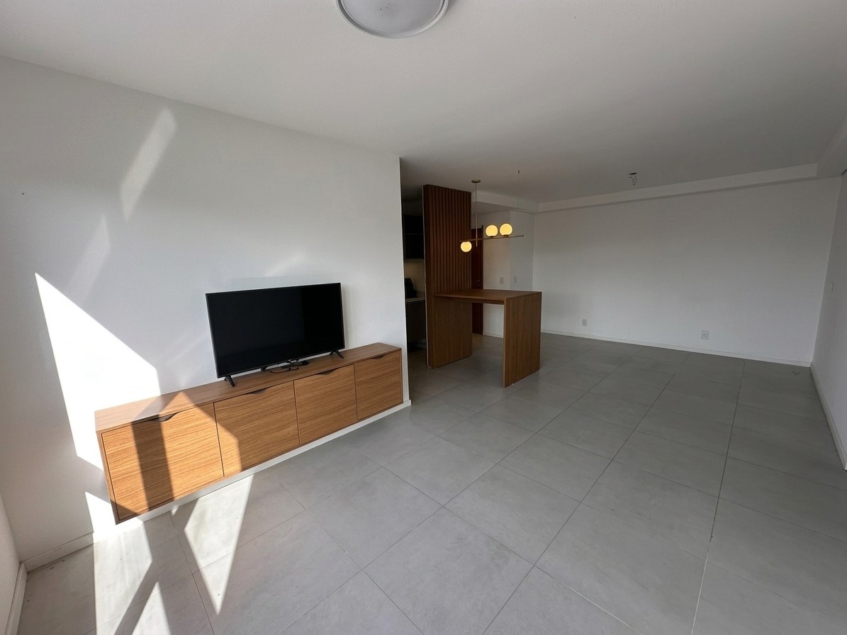 Apartamento, 3 quartos, 100 m² - Foto 2
