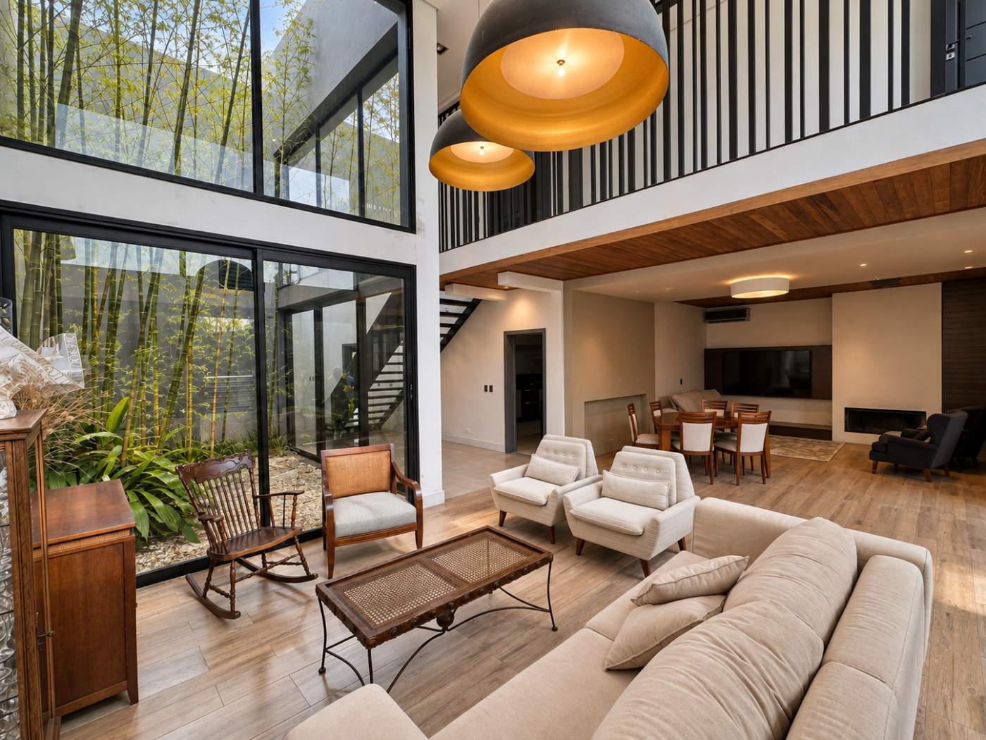 Casa, 3 quartos, 318 m² - Foto 1